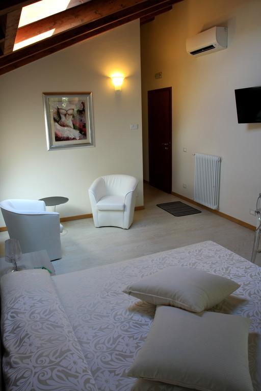 Agriturismo Ca' La Pergola Lugagnano Camera foto