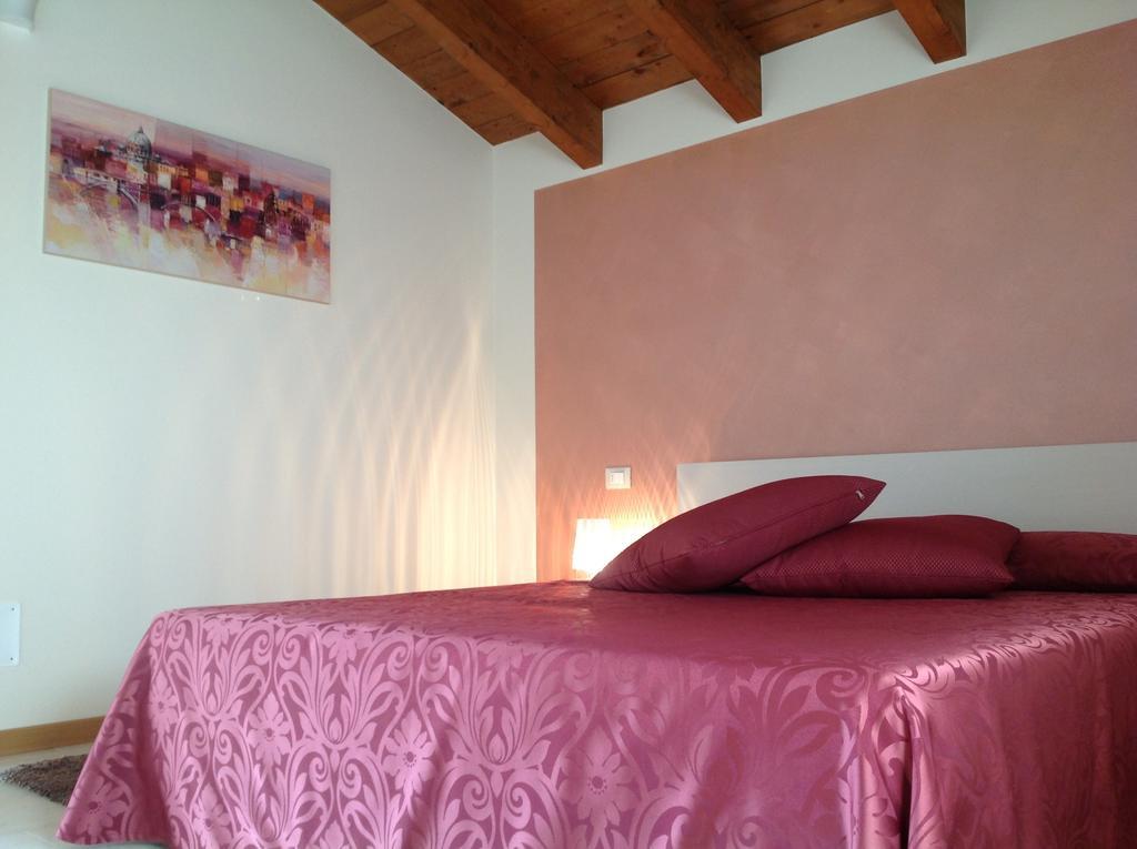 Agriturismo Ca' La Pergola Lugagnano Camera foto